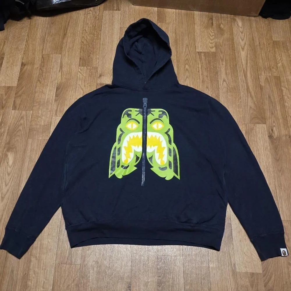 Bape A Bathing Ape Sweatshirt Hoodie Shark Size Large Navy - Picture 1 of 8